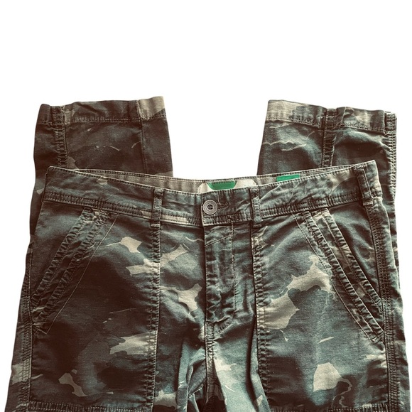 Anthropologie The Wanderer Ankle Pant in Green Camo. Size 28. - Picture 9 of 11